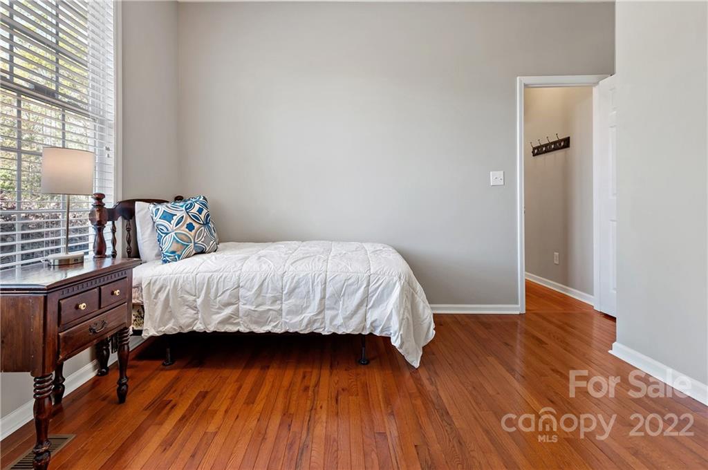 502 Cross Creek Drive Marion NC 28752