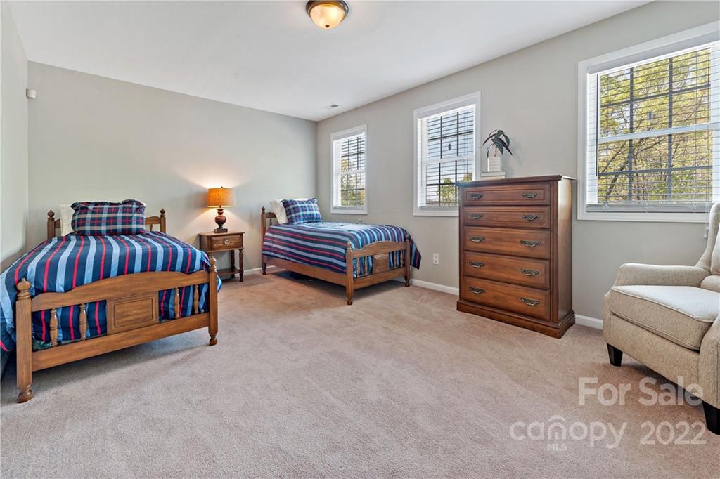 502 Cross Creek Drive Marion NC 28752