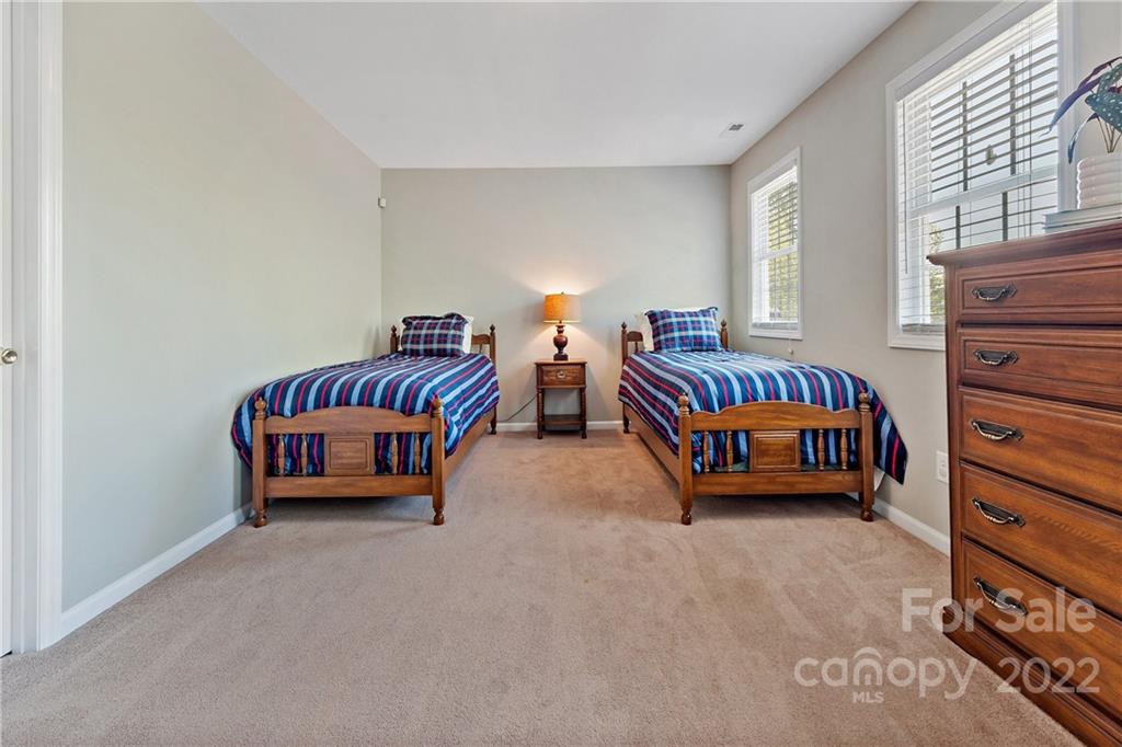 502 Cross Creek Drive Marion NC 28752