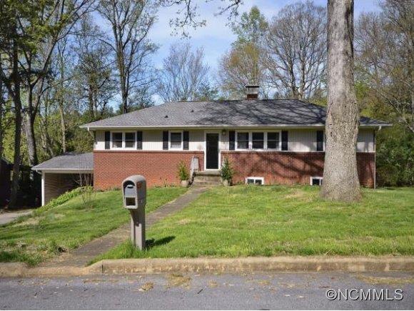 8 Pheasant Drive Asheville NC 28803
