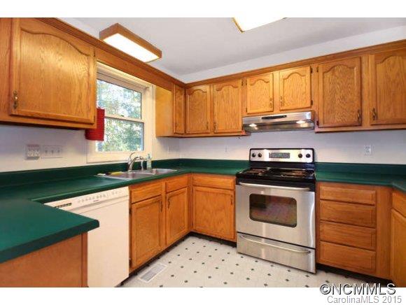 38 Union Chapel Road Weaverville NC 28787
