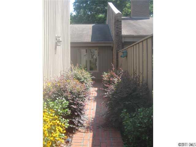 5311 Wingedfoot Road Charlotte NC 28226