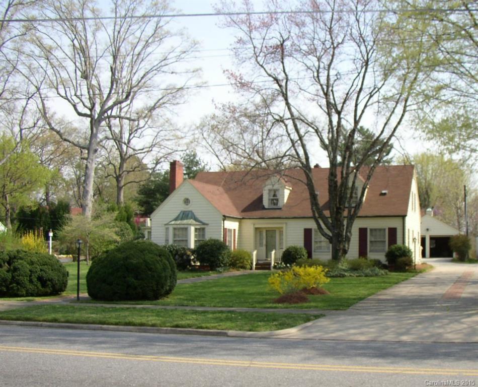 301 Ridgeway Avenue Statesville NC 28677