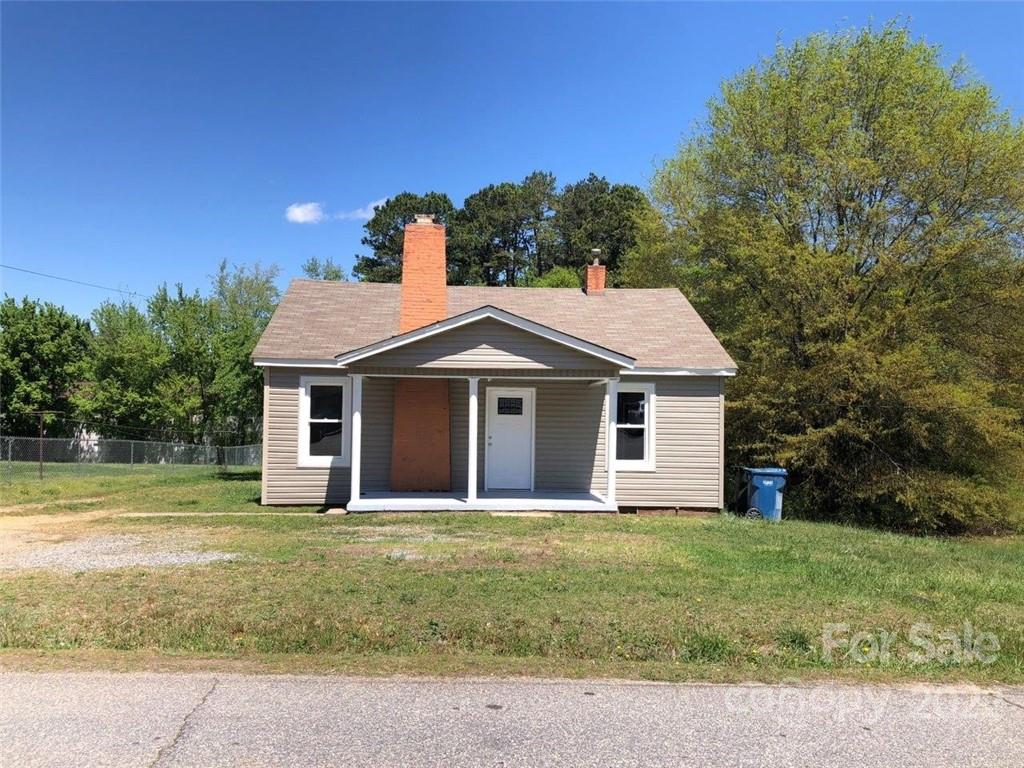 1487 14th Avenue NE Hickory NC 28601