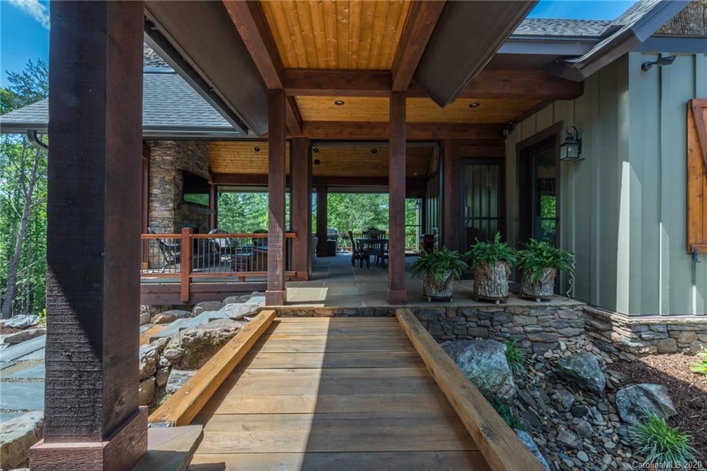 1643 Old Dry Creek Road Morganton NC 28655