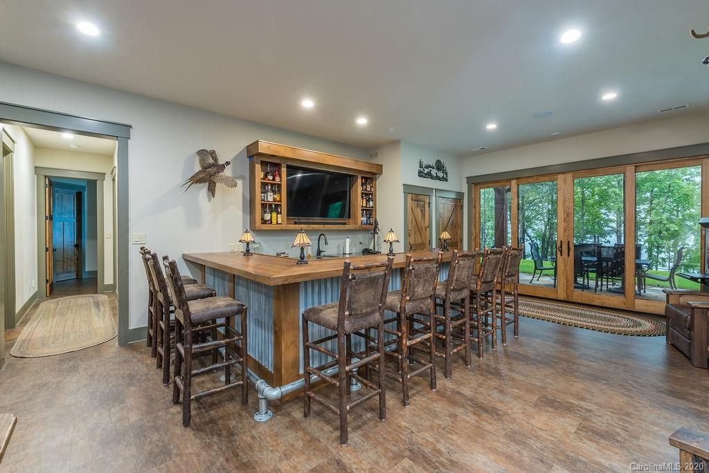 1643 Old Dry Creek Road Morganton NC 28655