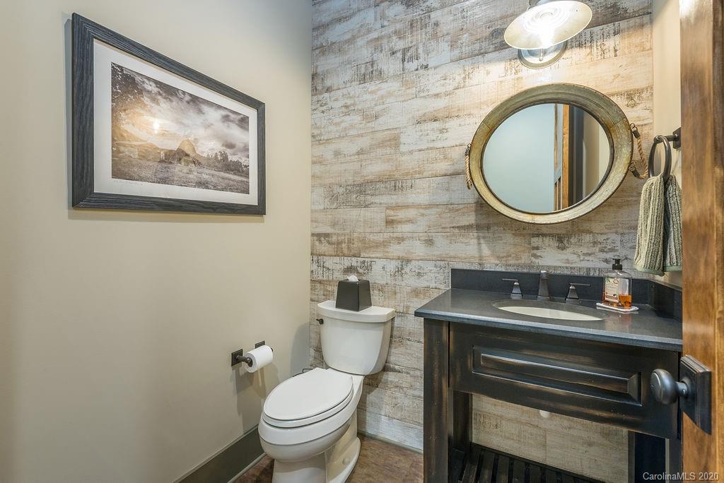 1643 Old Dry Creek Road Morganton NC 28655