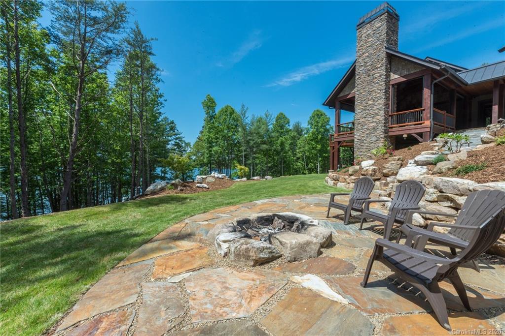 1643 Old Dry Creek Road Morganton NC 28655