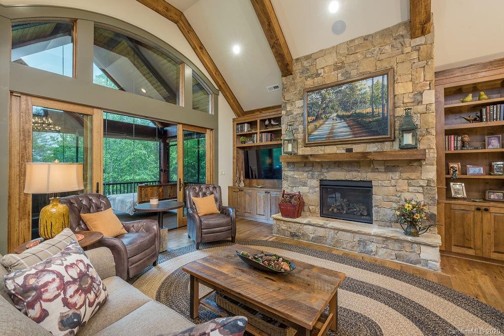 1643 Old Dry Creek Road Morganton NC 28655