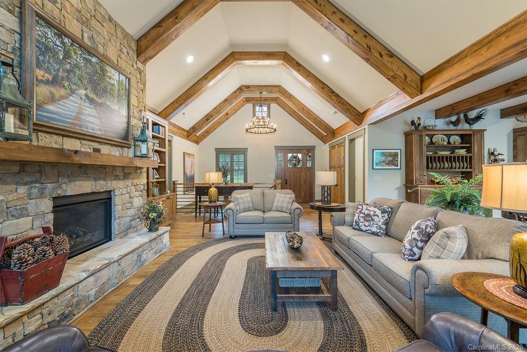 1643 Old Dry Creek Road Morganton NC 28655