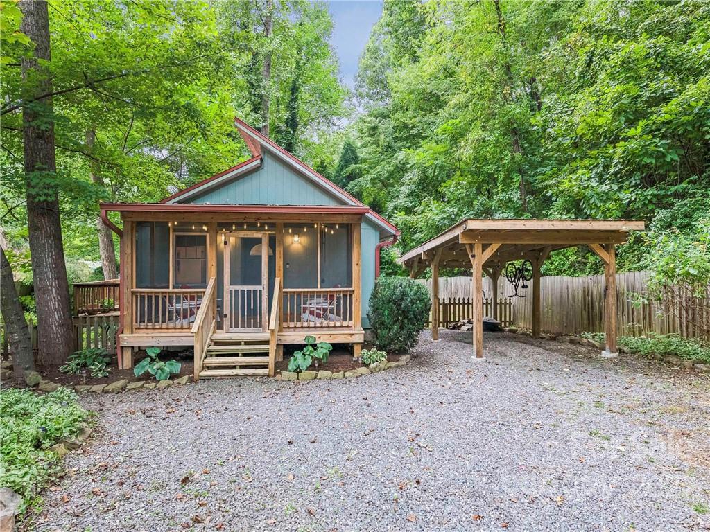 477 Governors View Road, Asheville NC Real Estate Listing MLS Car3903489