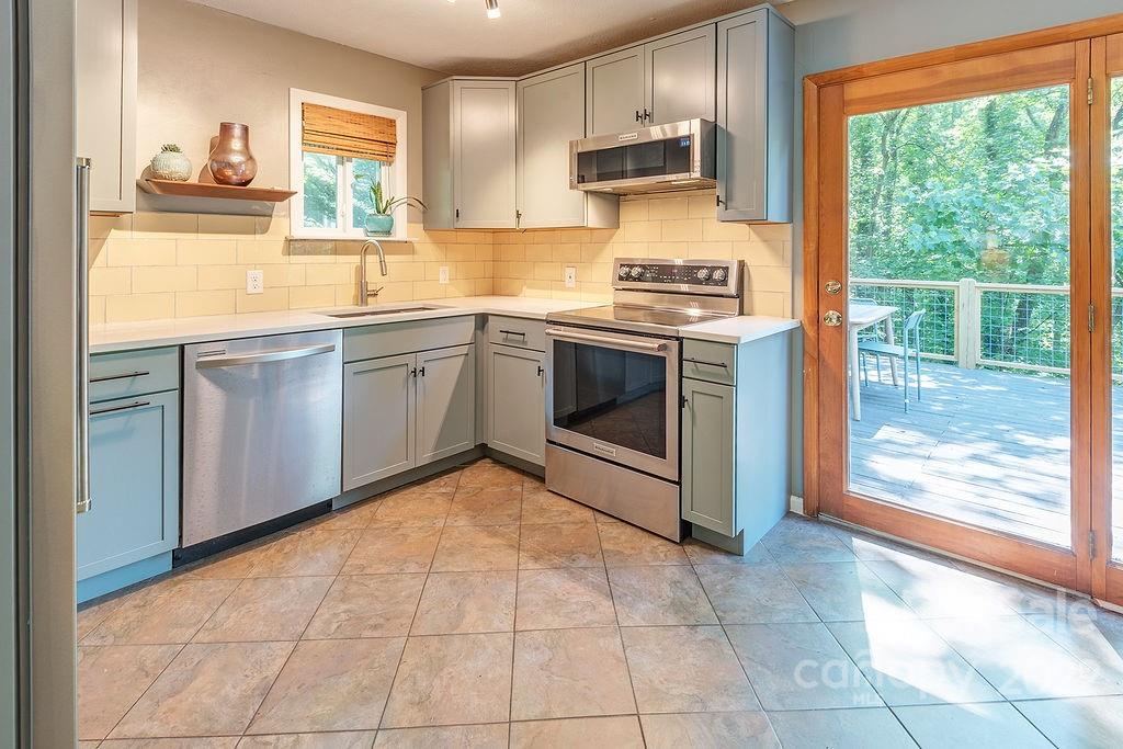 380 Pearson Drive Asheville NC 28801