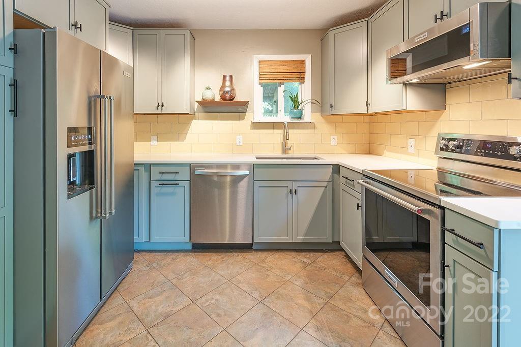 380 Pearson Drive Asheville NC 28801