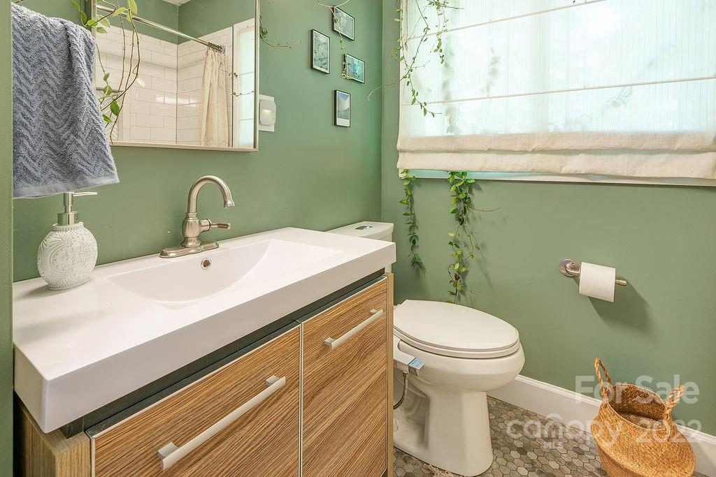 380 Pearson Drive Asheville NC 28801