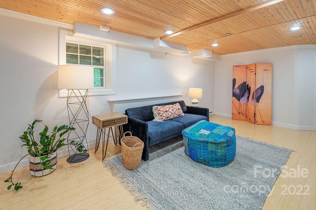380 Pearson Drive Asheville NC 28801