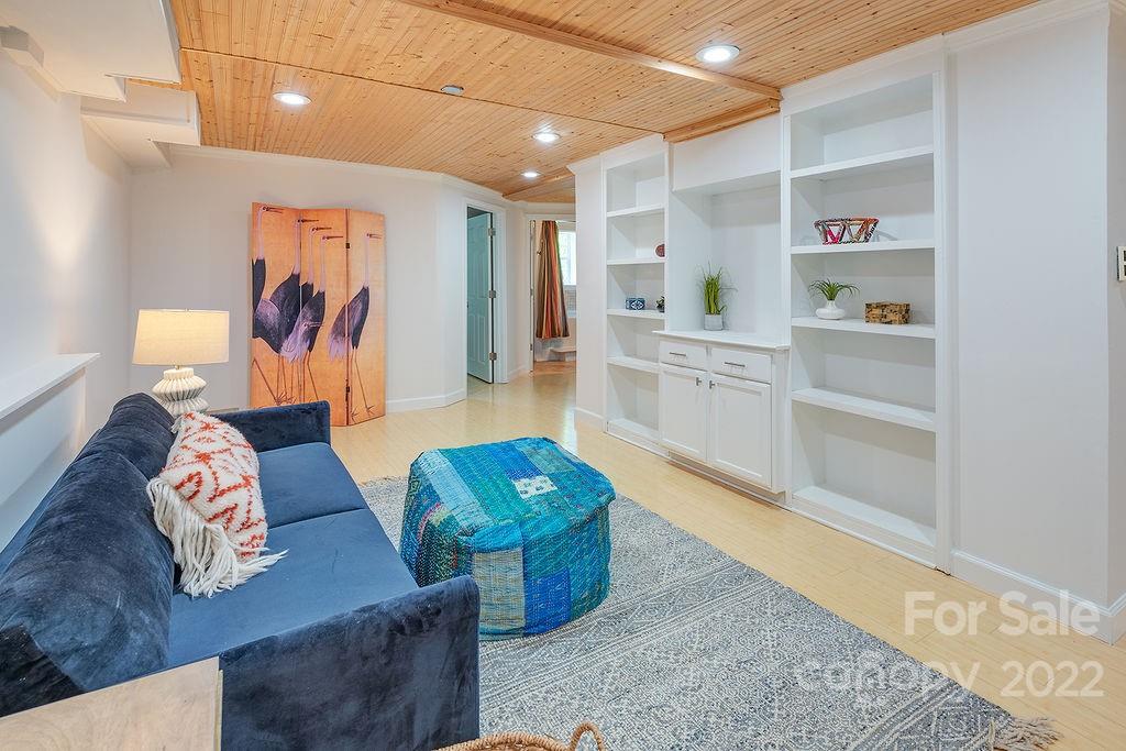 380 Pearson Drive Asheville NC 28801