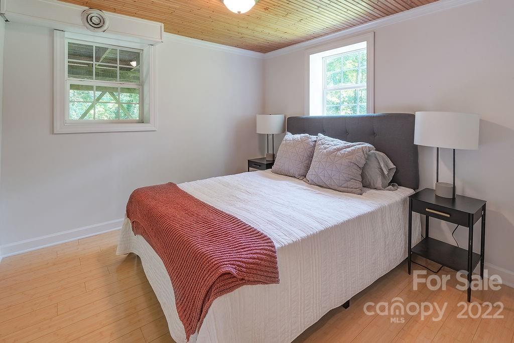 380 Pearson Drive Asheville NC 28801