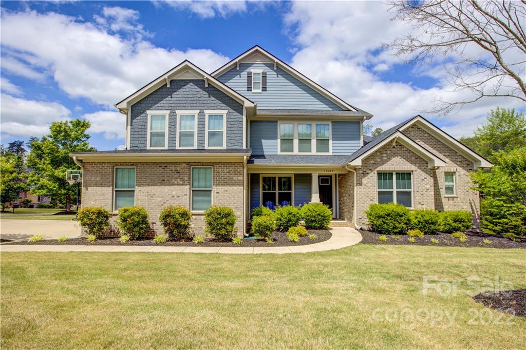 14105 Varsovie Court Charlotte NC 28278