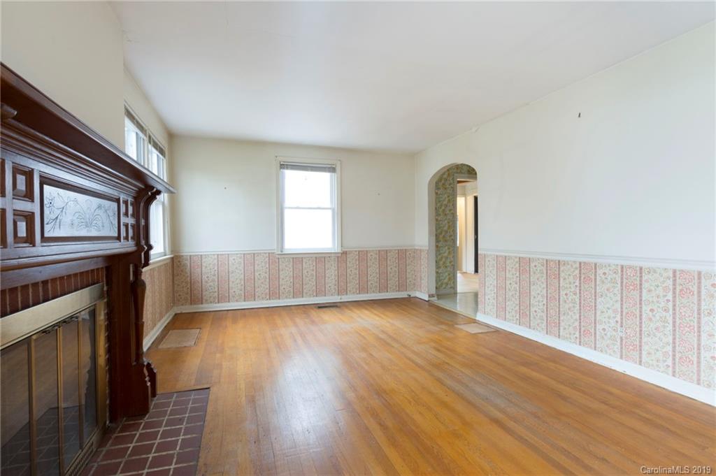 39 Chester Place Asheville NC 28806