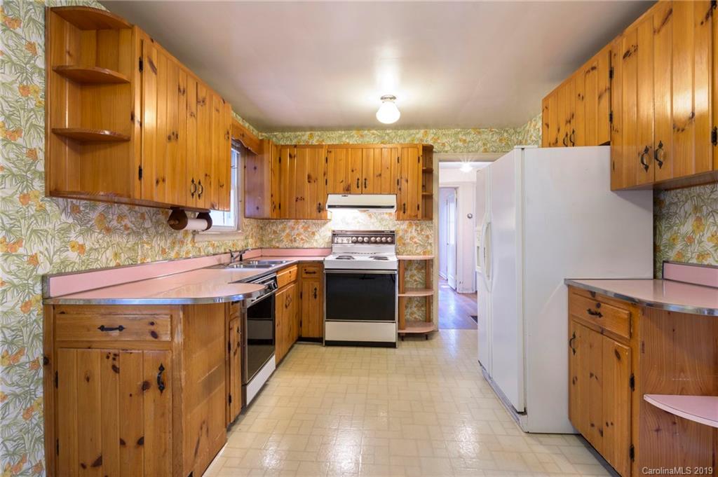 39 Chester Place Asheville NC 28806