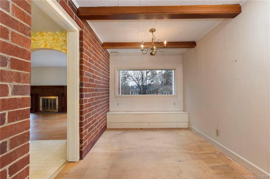 39 Chester Place Asheville NC 28806