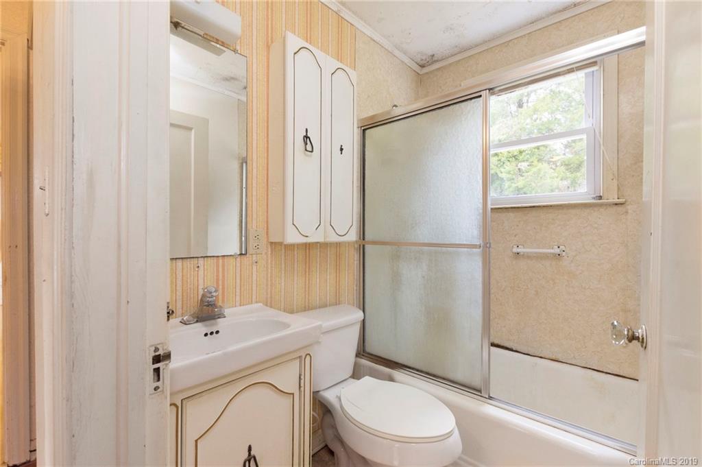39 Chester Place Asheville NC 28806