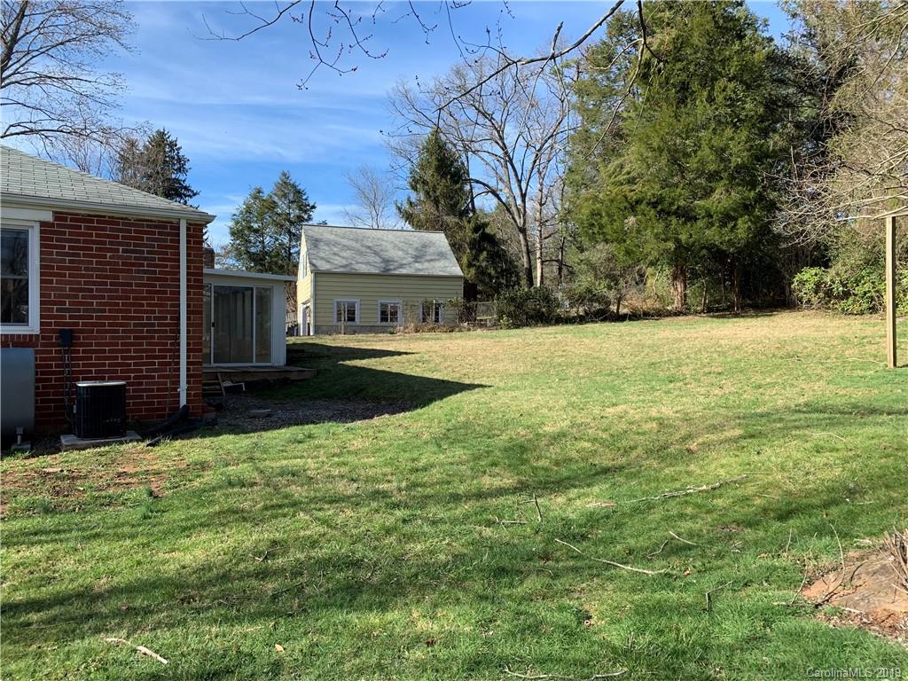 39 Chester Place Asheville NC 28806