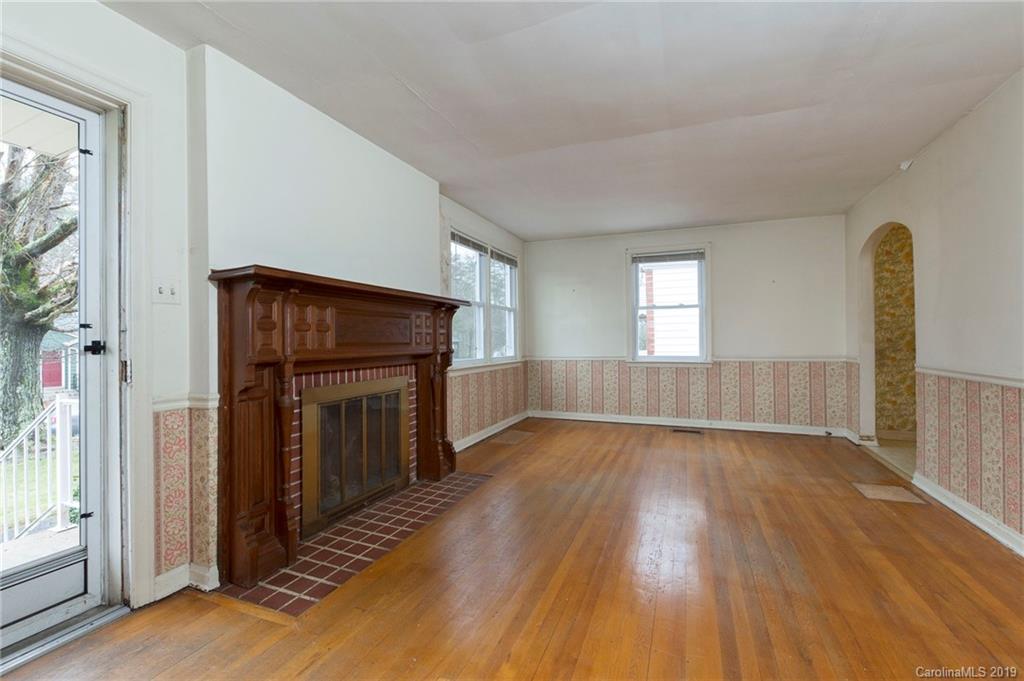 39 Chester Place Asheville NC 28806
