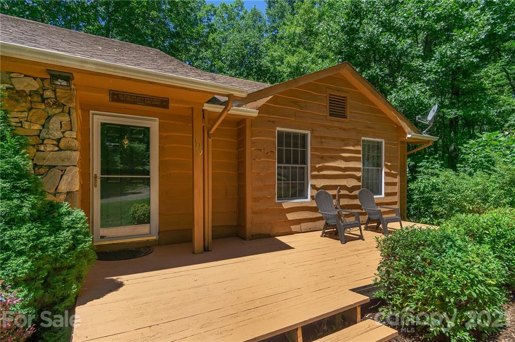 109 Pine Ridge Drive Fairview NC 28730