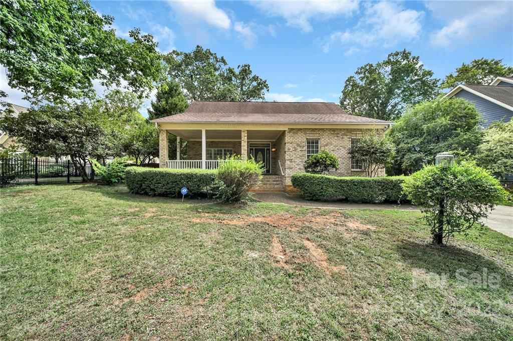 1437 Runnymede Lane Charlotte NC 28211