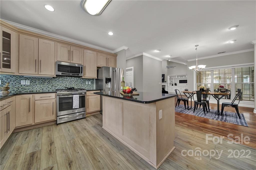 1437 Runnymede Lane Charlotte NC 28211