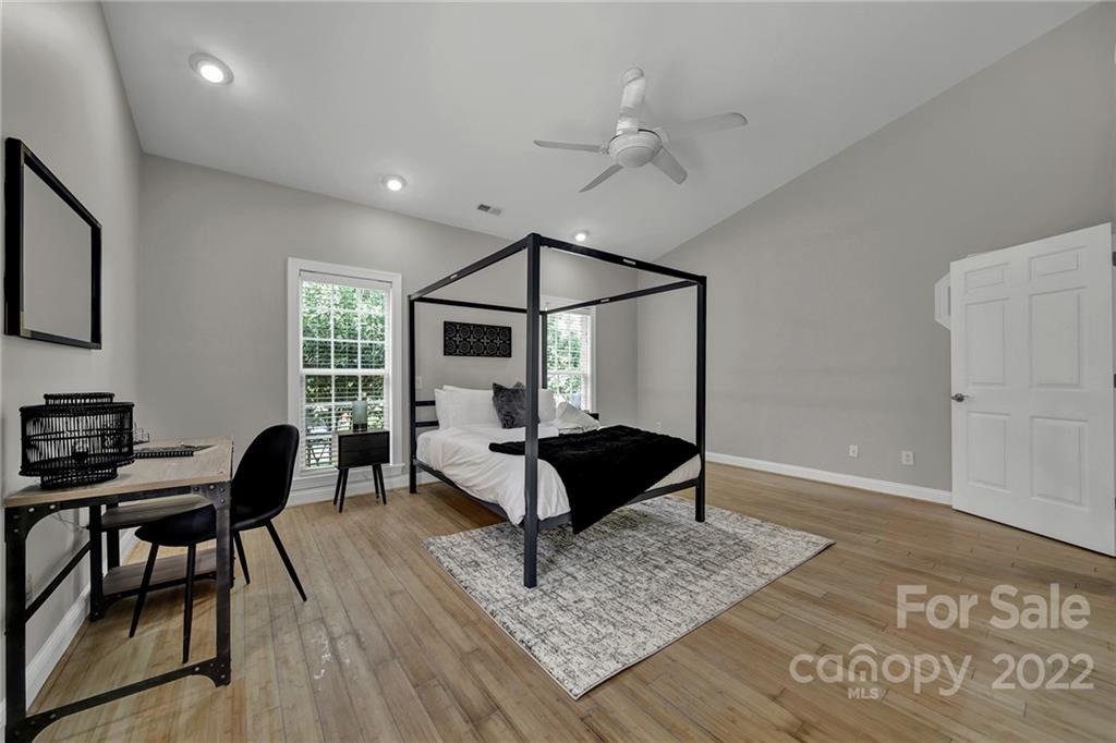 1437 Runnymede Lane Charlotte NC 28211