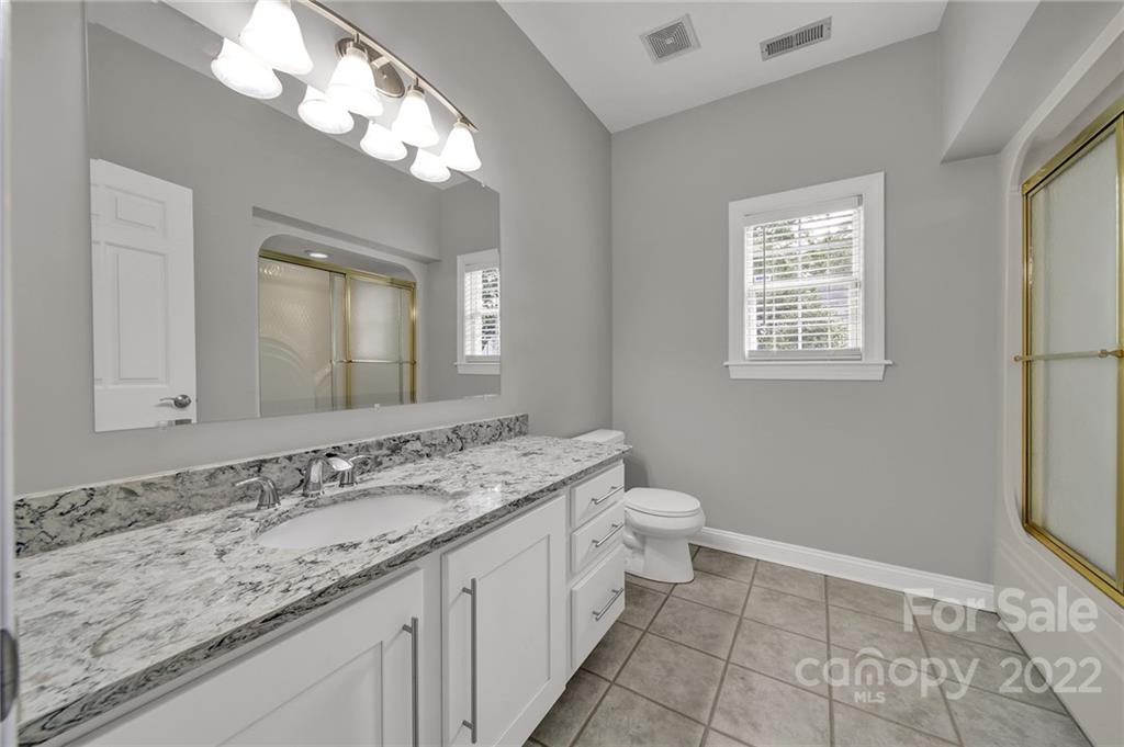 1437 Runnymede Lane Charlotte NC 28211