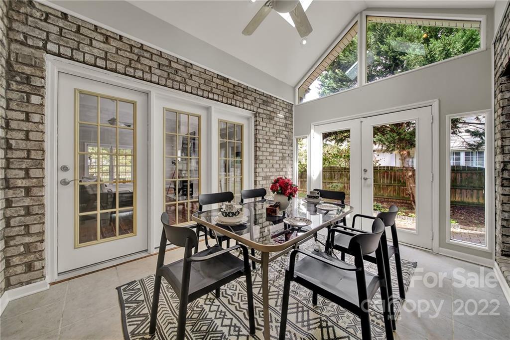 1437 Runnymede Lane Charlotte NC 28211