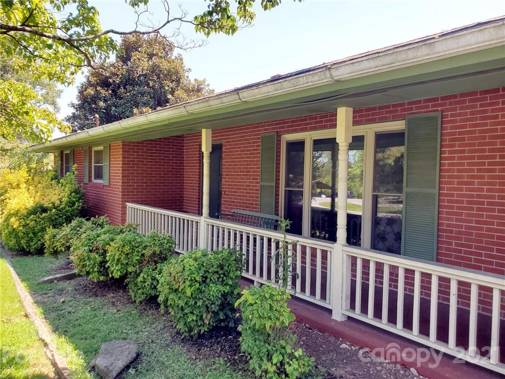 314 Pisgah Drive Brevard NC 28712
