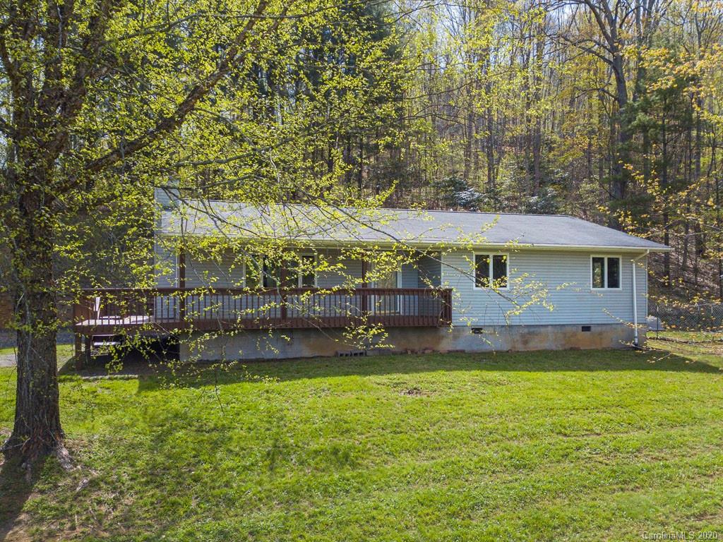 481 Doan Town Road Burnsville NC 28714
