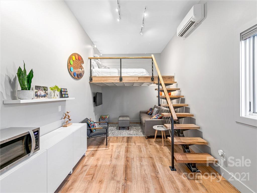 70 Park Avenue N Asheville NC 28801