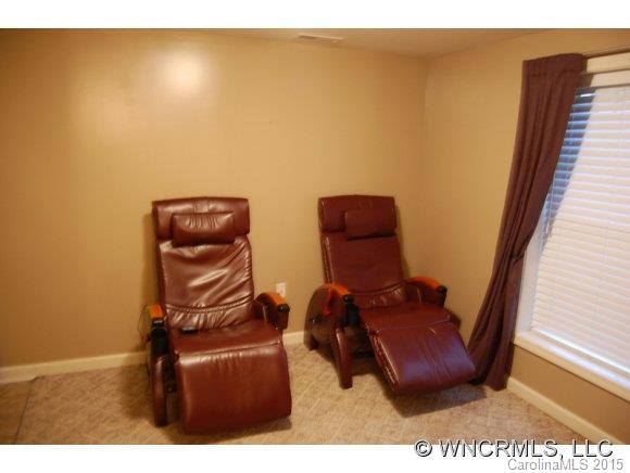 175 Moody Avenue Candler NC 28715
