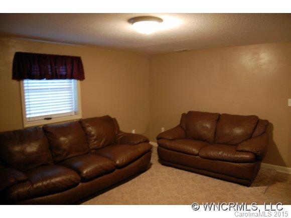 175 Moody Avenue Candler NC 28715