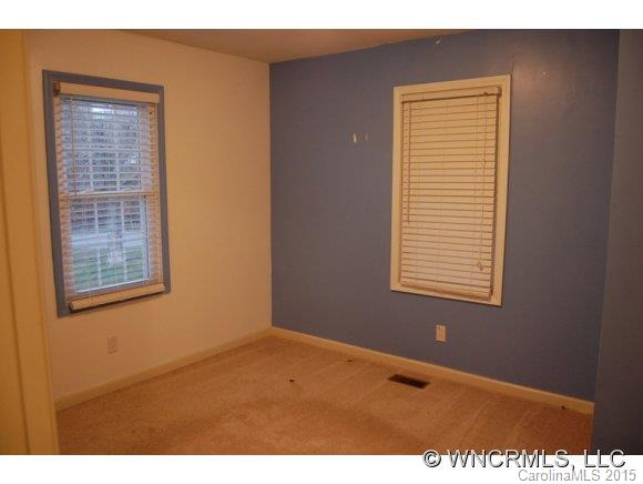 175 Moody Avenue Candler NC 28715