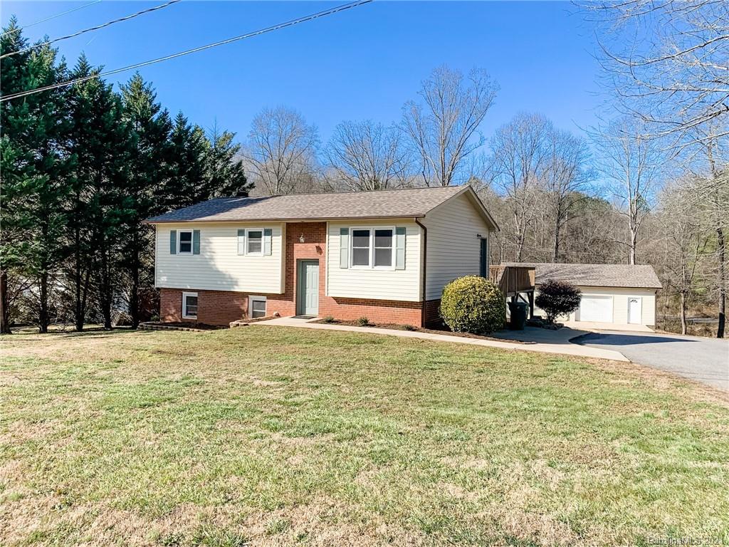 1916 Todd Street Newton NC 28658