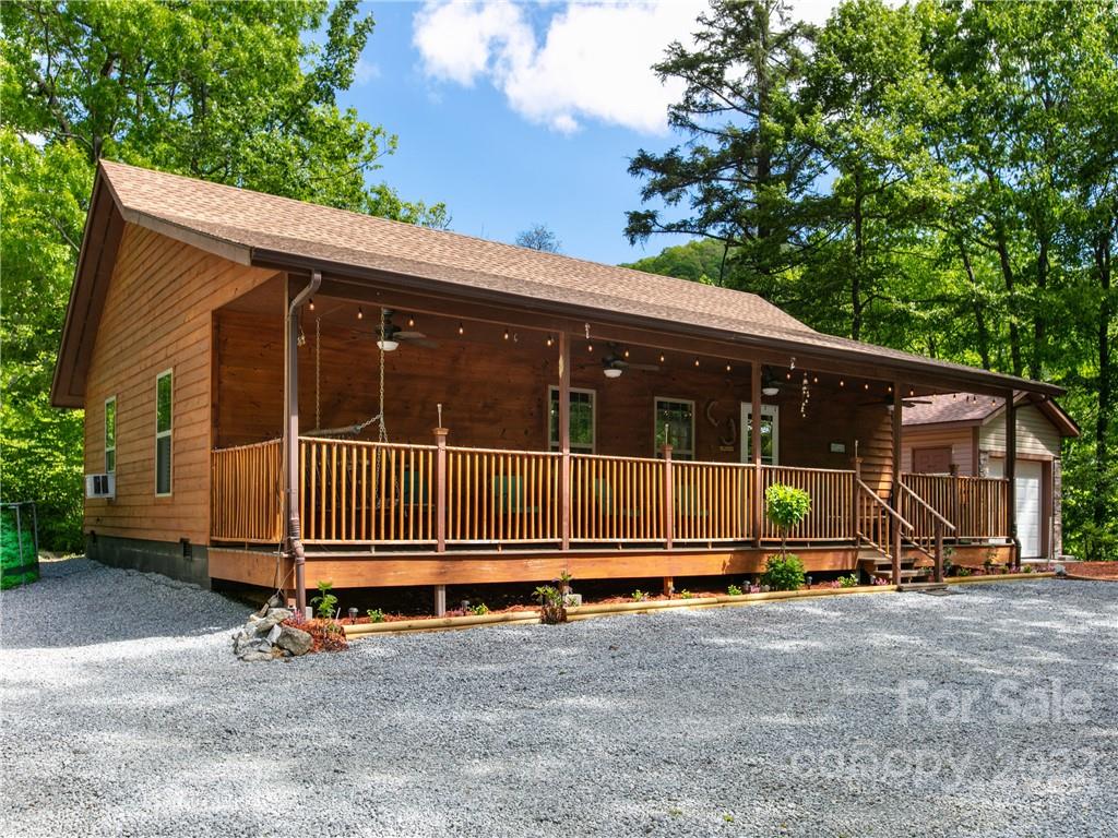 1089 Old Mill Road Hendersonville NC 28792