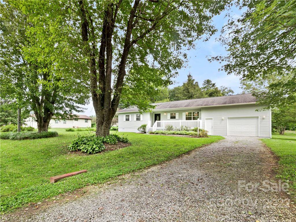 33 Moland Drive Etowah NC 28729