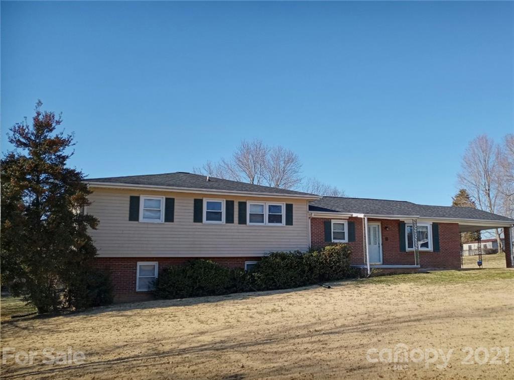 141 N Woodleaf Road Forest City NC 28043