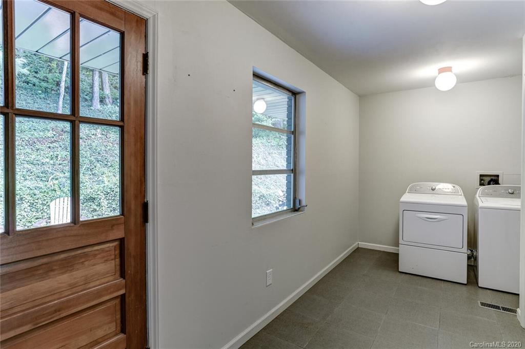 85 Fox Den Road Asheville NC 28805