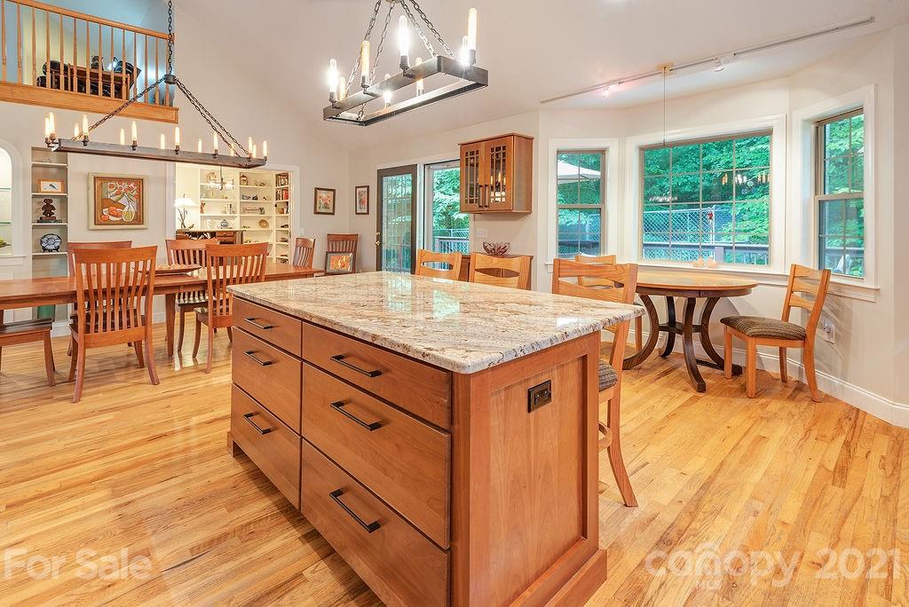 107 Black Hawk Ridge Weaverville NC 28787
