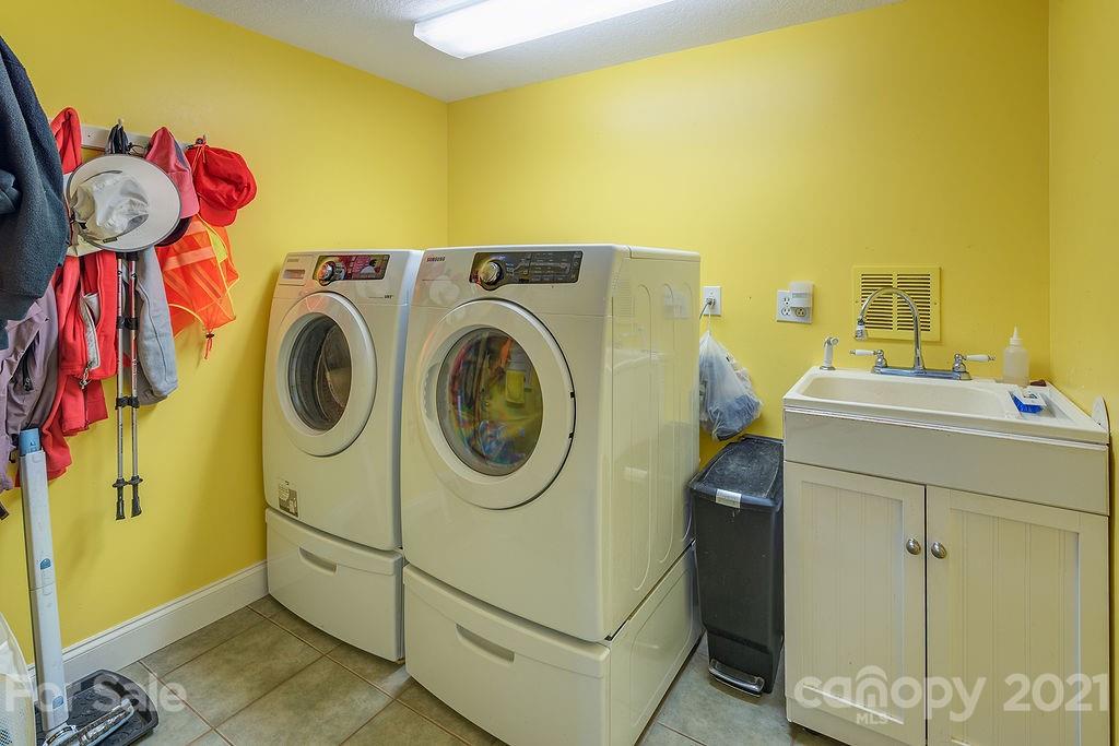 107 Black Hawk Ridge Weaverville NC 28787