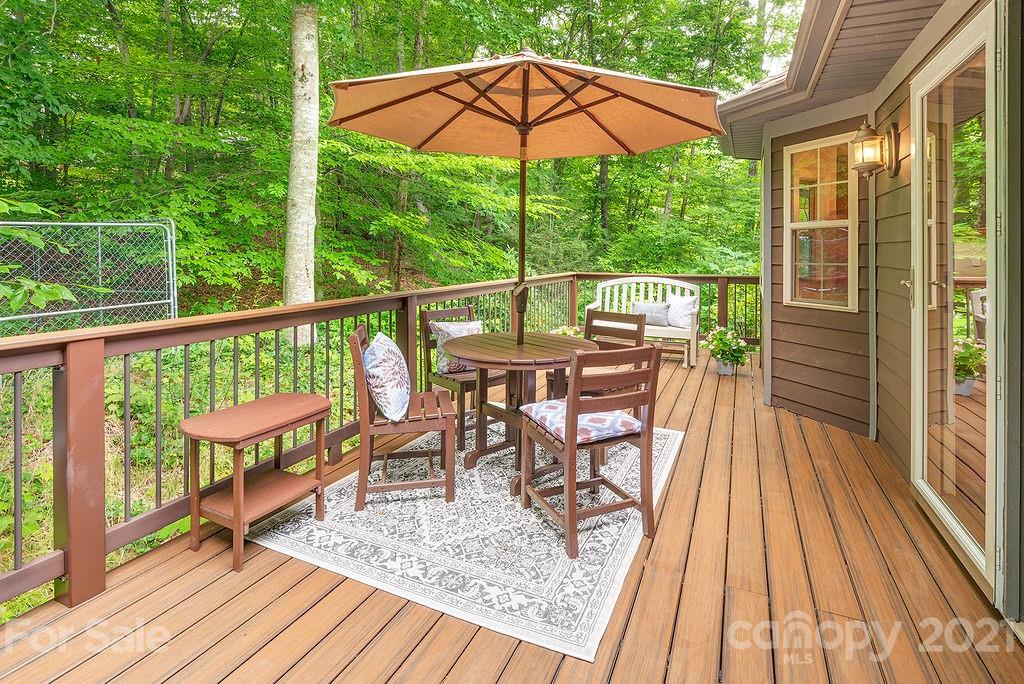 107 Black Hawk Ridge Weaverville NC 28787