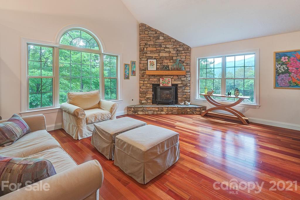 107 Black Hawk Ridge Weaverville NC 28787