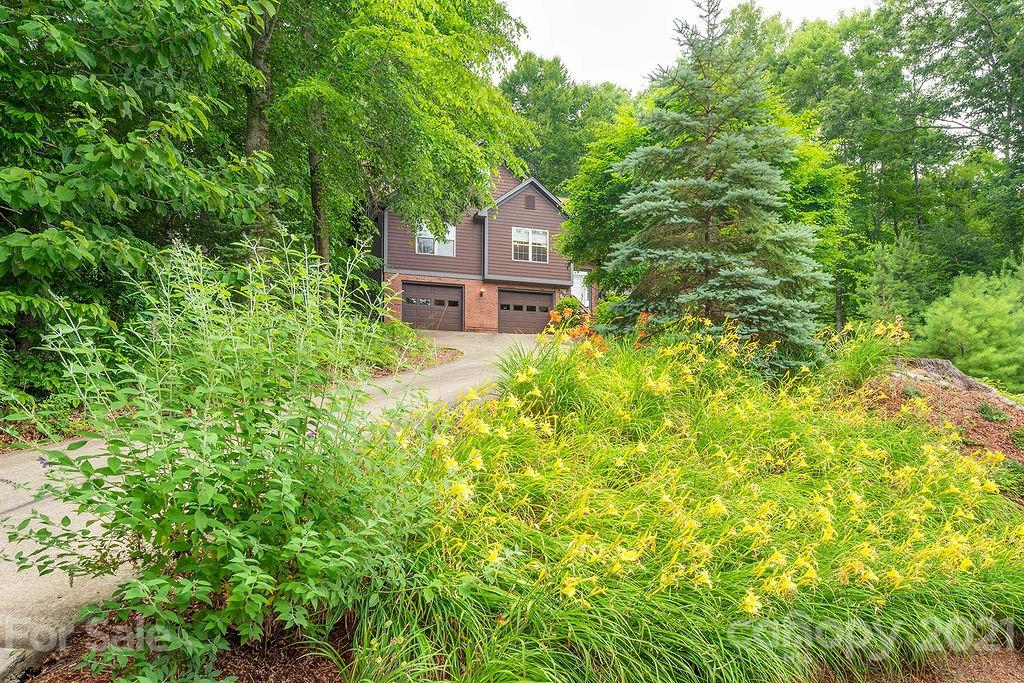 107 Black Hawk Ridge Weaverville NC 28787